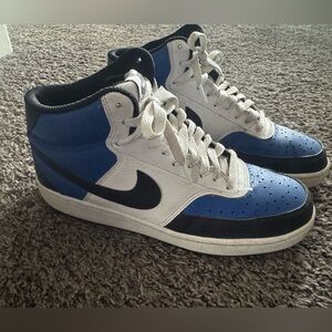 Nike court Men's Black, Blue, and White Sneakers sz 9